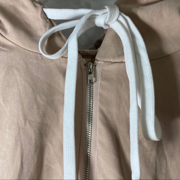 Salmon Wind Breaker - Picture 3 of 5